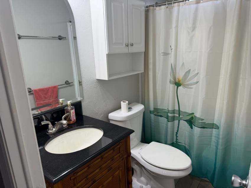 1917 Madera Drive a North Fort Myers, FL Mobile or Manufactured Home for Sale